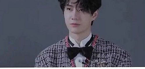 娱乐圈背后的秘密:明星真实生活大揭秘