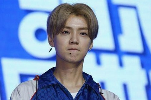 上海名校化学老师张越出轨16岁男学生，聊天记录曝光引热议