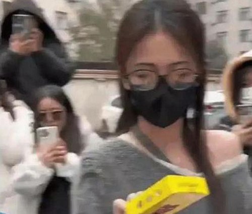 娱乐圈3月大事回顾：明星动态一波接一波，热点不断！